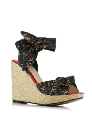 4 WEDGE  W/STRAWBERRY POLKA DOT FABRIC AND TIE