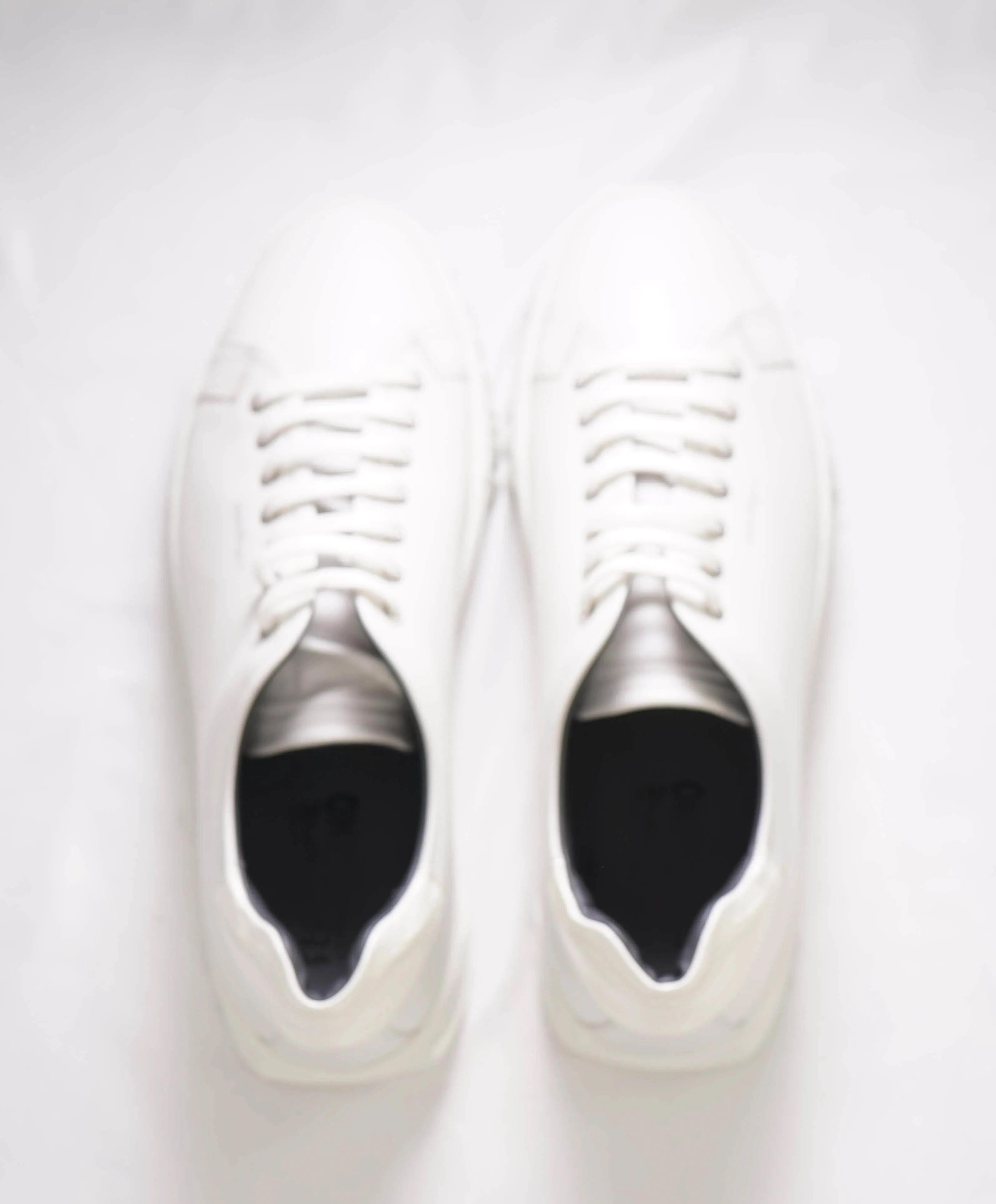 $750 SALVATORE FERRAGAMO - *Rhinoceros* White Gancini Sneaker - 10 US