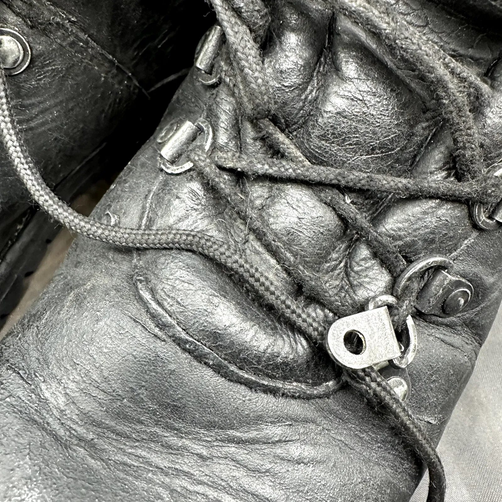 Austrian Army Black Leather Army Heavy Duty Combat Boots - Size EU 42 - UK 8