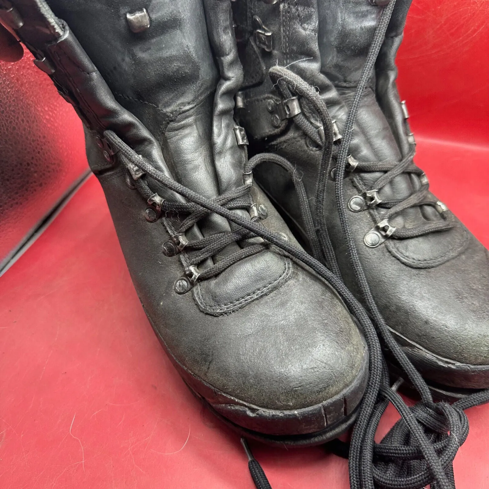 Austrian Army Black Leather Heavy Duty Combat Boots - Size EU 41 - UK 7