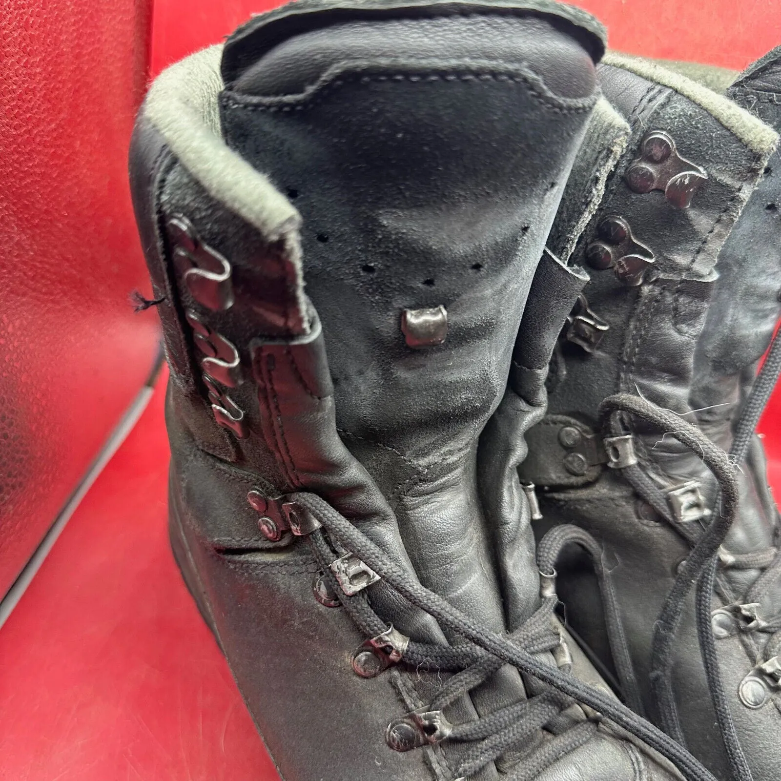 Austrian Army Black Leather Heavy Duty Combat Boots - Size EU 41 - UK 7