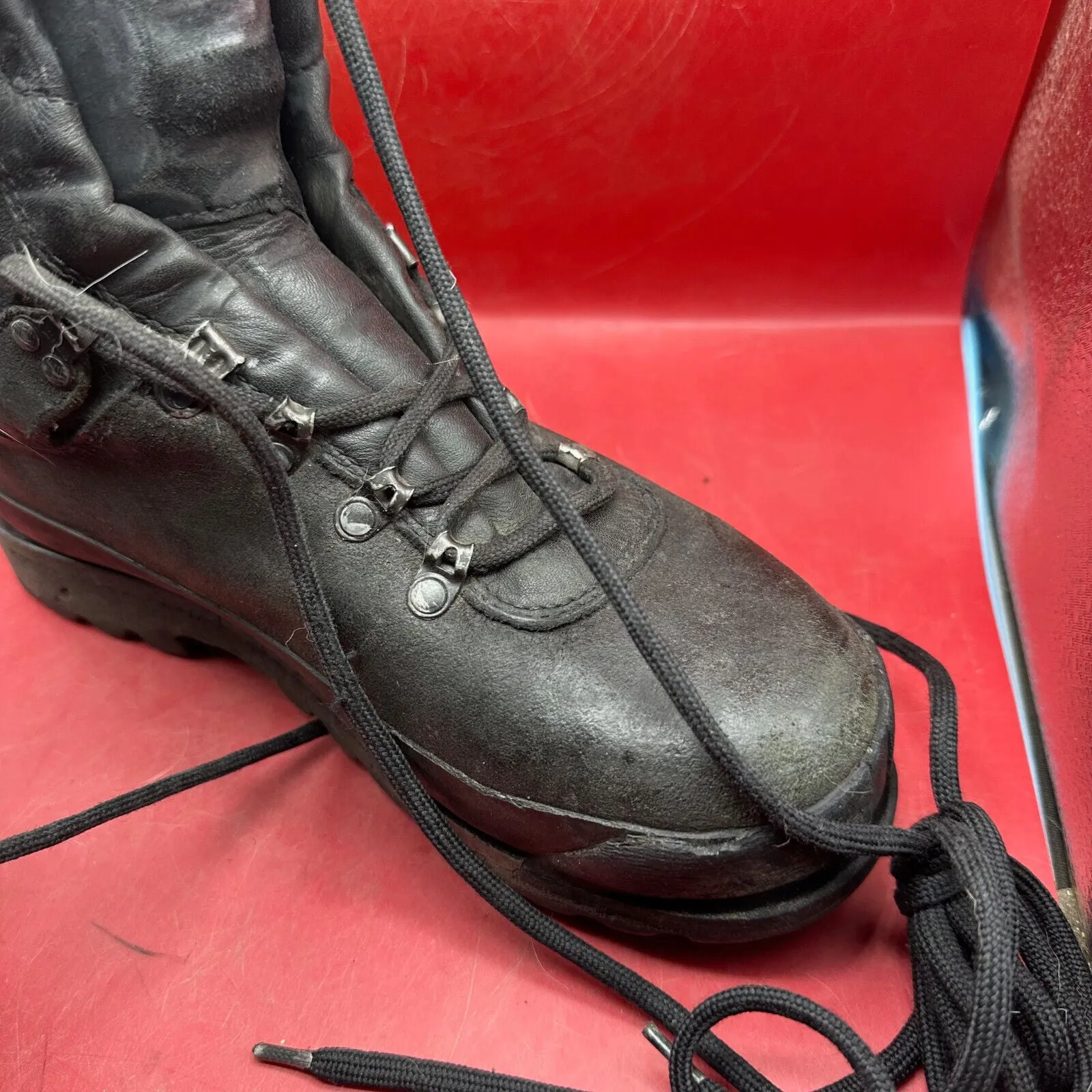 Austrian Army Black Leather Heavy Duty Combat Boots - Size EU 41 - UK 7