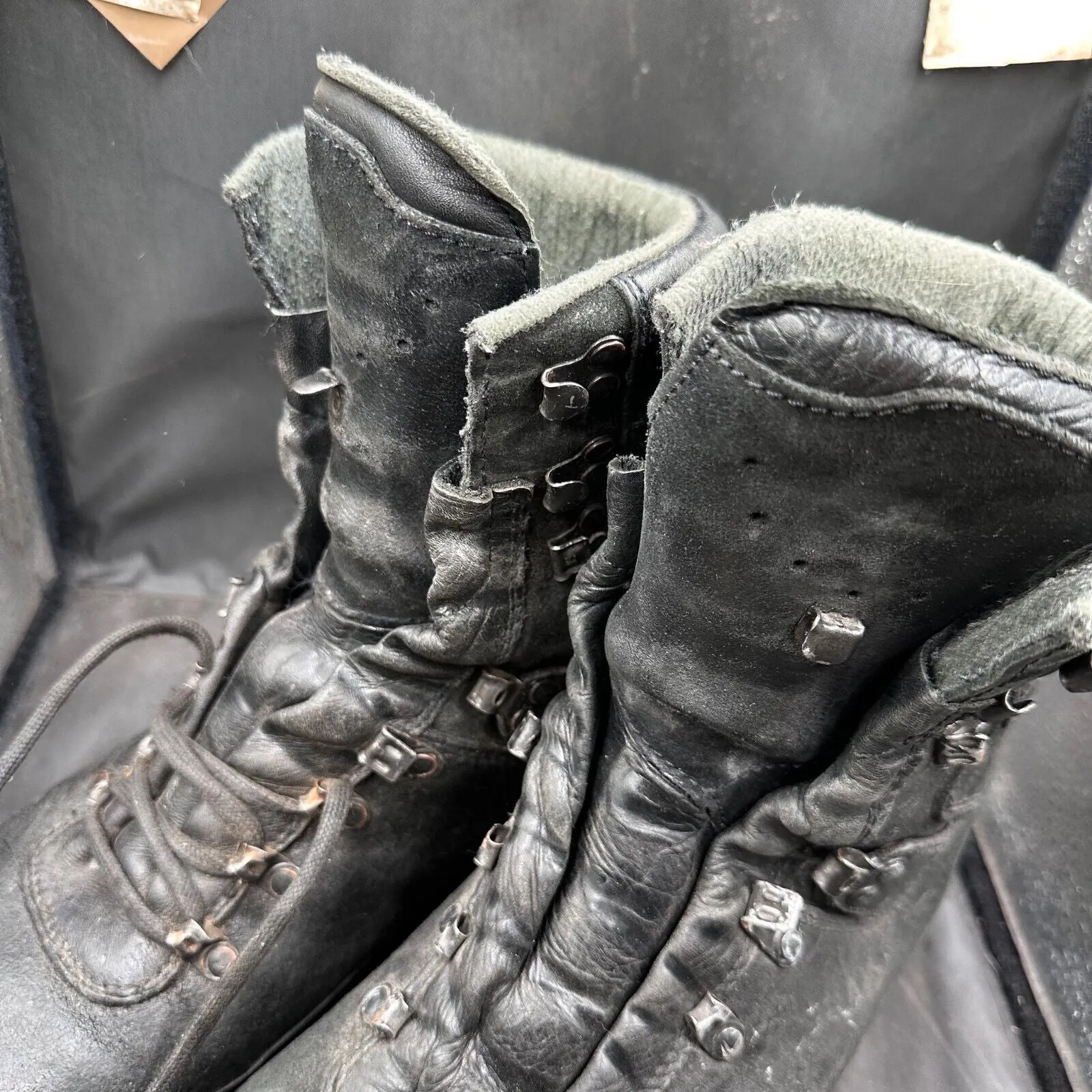 Austrian Army Black Leather Heavy Duty Combat Boots - Size EU 42 - UK 8