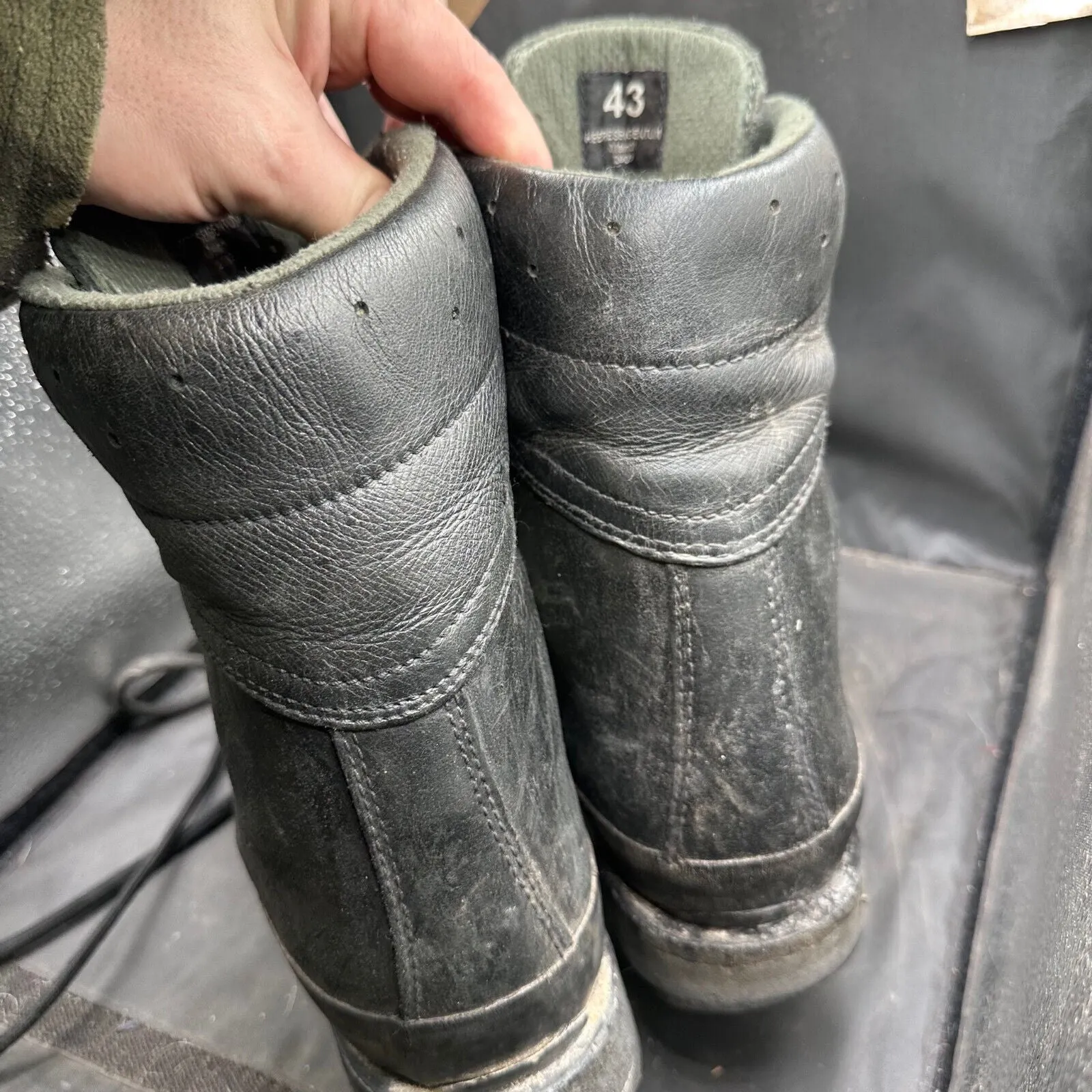 Austrian Army Black Leather Heavy Duty Combat Boots - Size EU 42 - UK 8