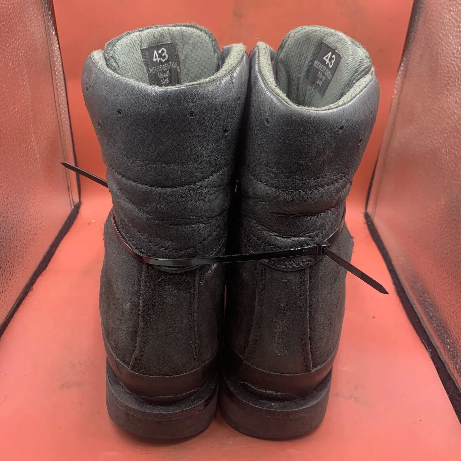 Austrian Army Black Leather Heavy Duty Combat Boots - Size EU 43 - UK 9