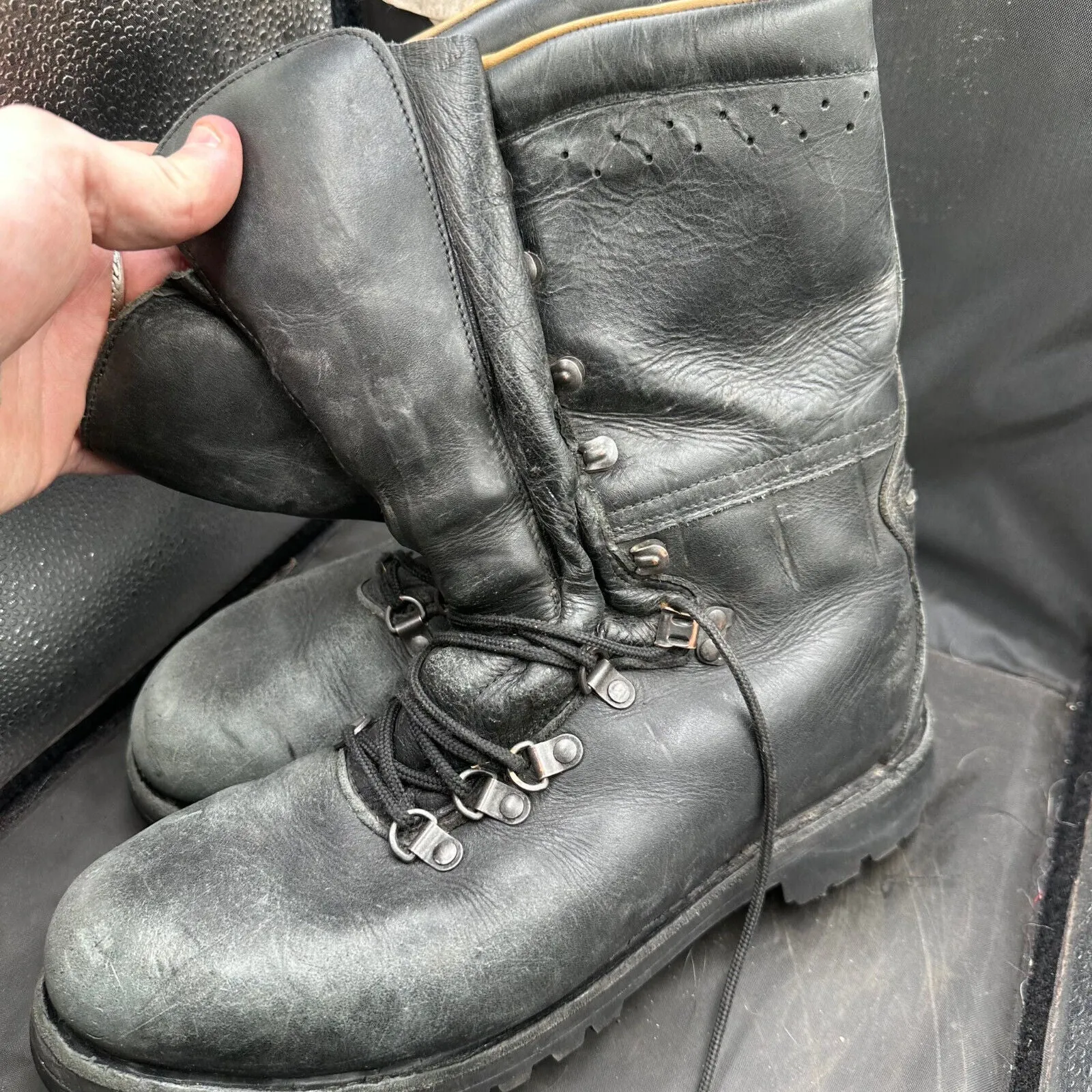 Austrian Army Black Leather Heavy Duty Combat Boots - Size EU 44 - UK 9.5