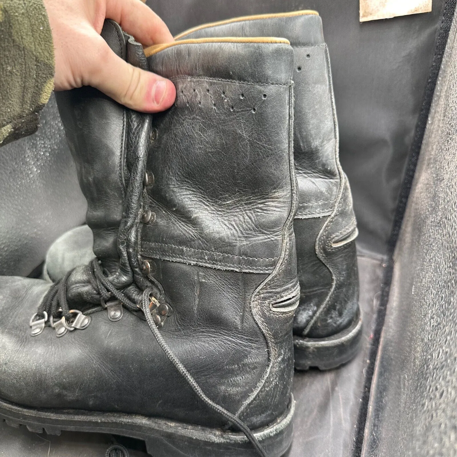 Austrian Army Black Leather Heavy Duty Combat Boots - Size EU 44 - UK 9.5