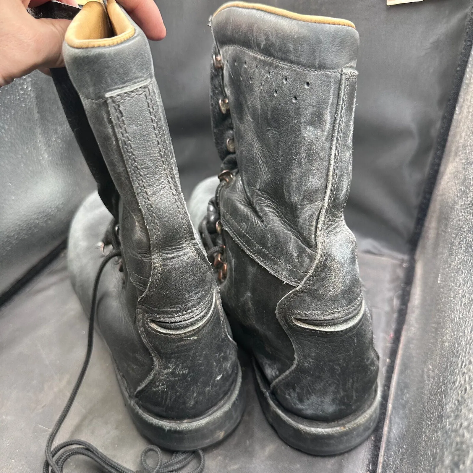 Austrian Army Black Leather Heavy Duty Combat Boots - Size EU 44 - UK 9.5