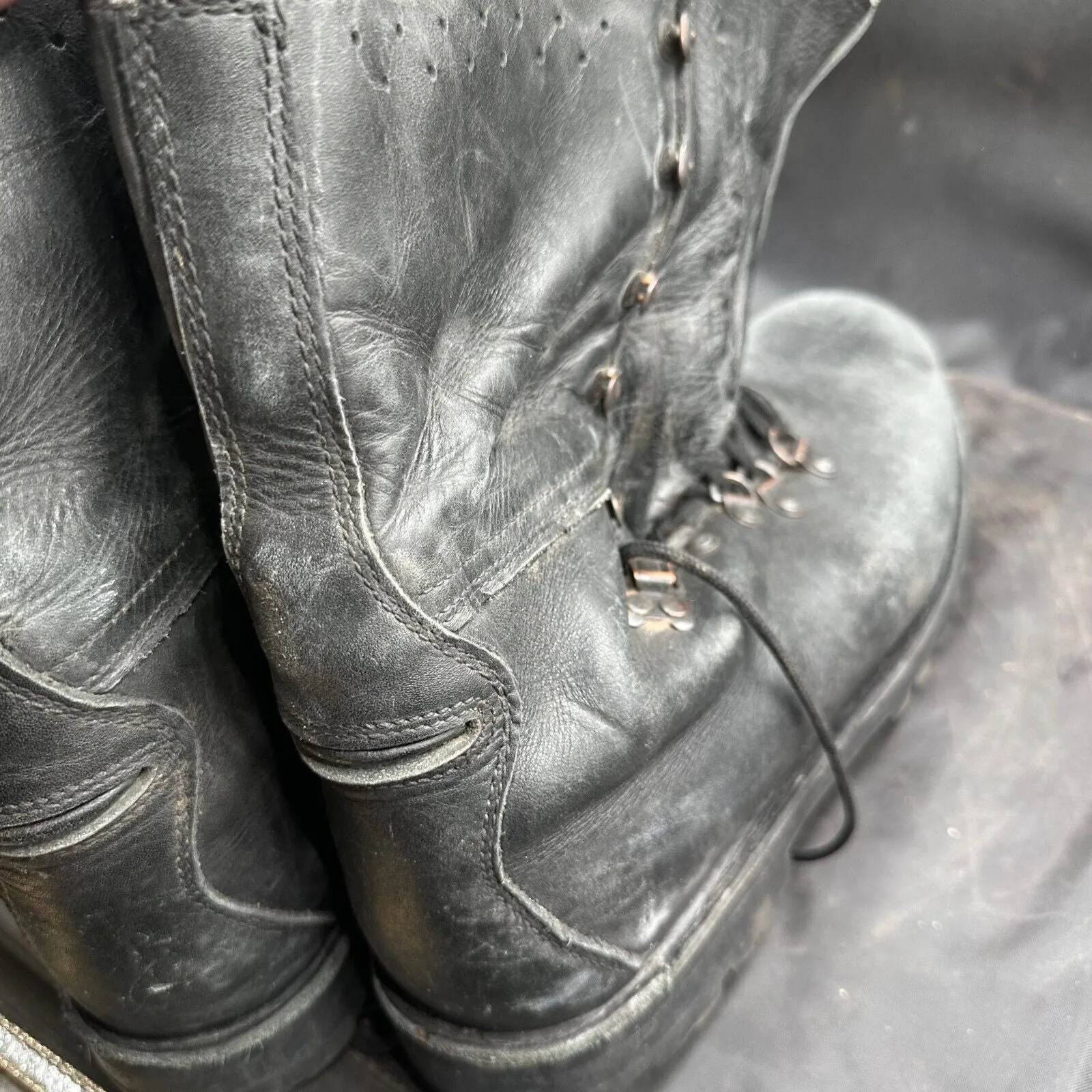 Austrian Army Black Leather Heavy Duty Combat Boots - Size EU 44 - UK 9.5