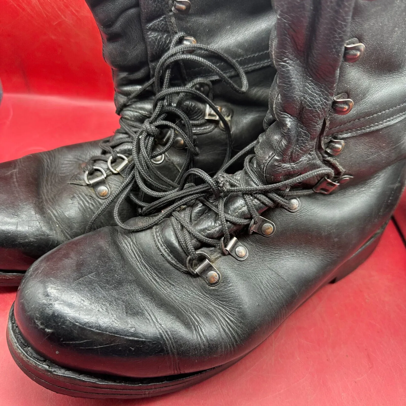 Austrian Army Black Leather Heavy Duty Combat Boots - Size EU 45 - UK 10