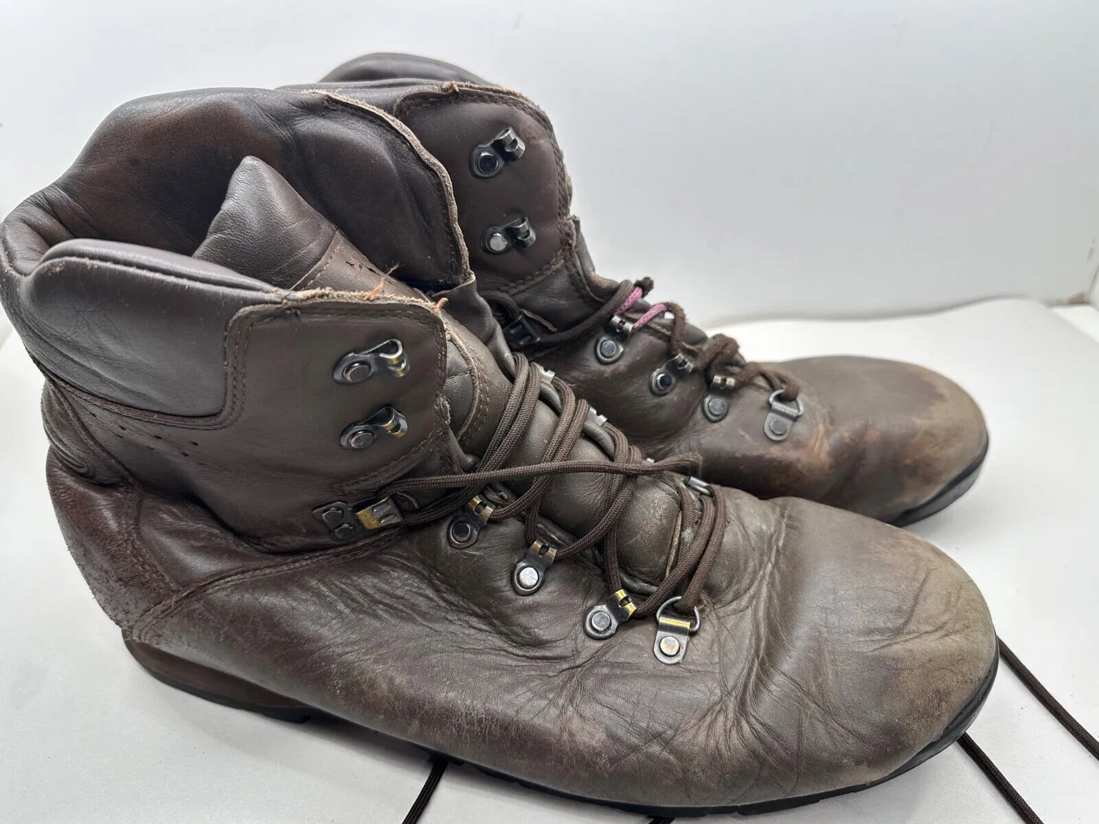 British Army Brown Leather Heavy Duty Combat Boots - Size EU 48 - UK 13L