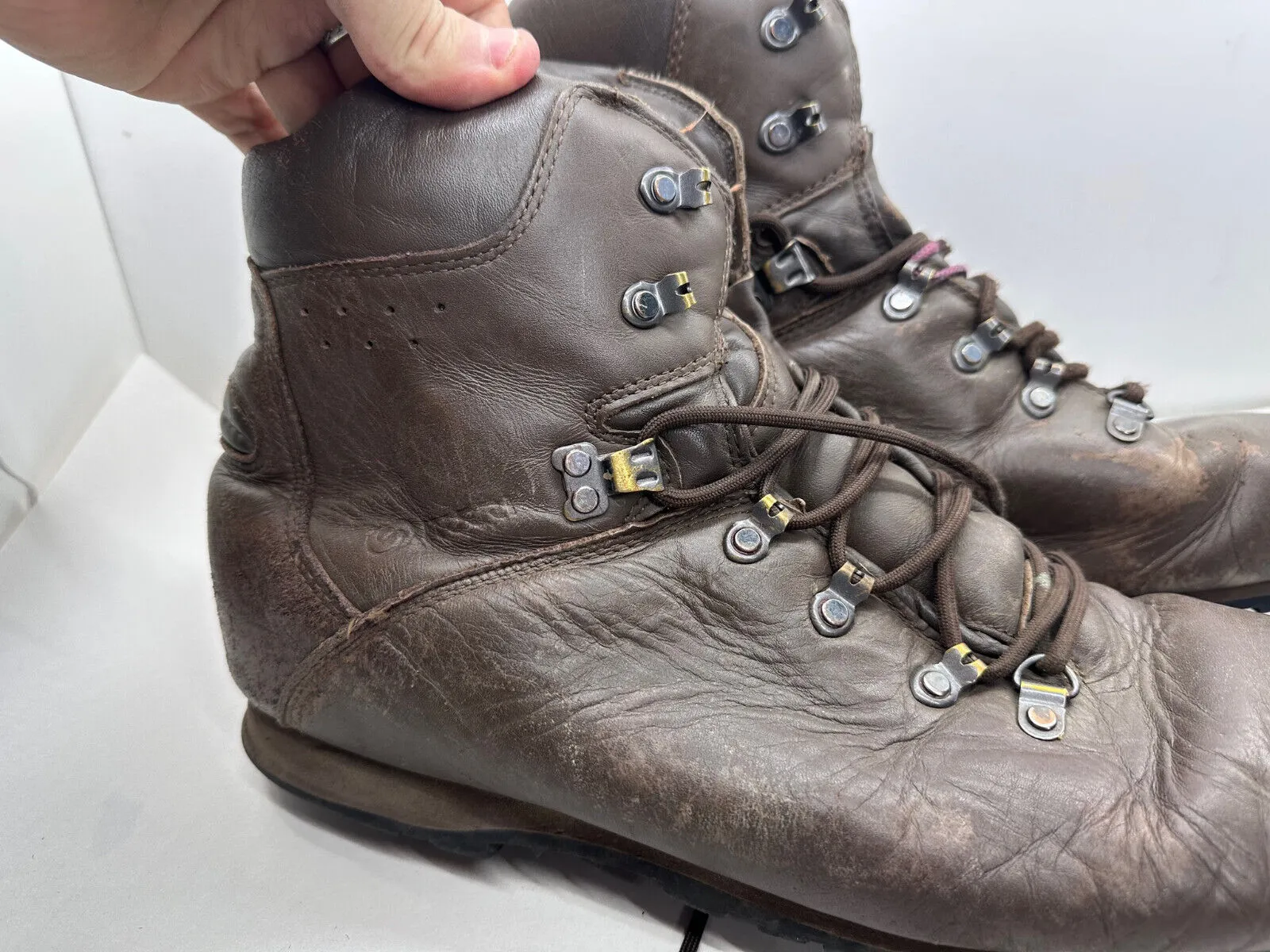 British Army Brown Leather Heavy Duty Combat Boots - Size EU 48 - UK 13L