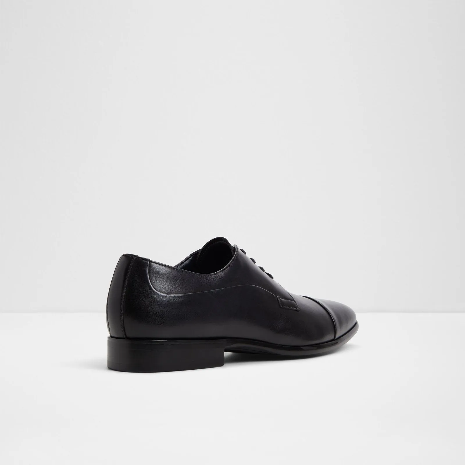 Daniells / Lace Ups