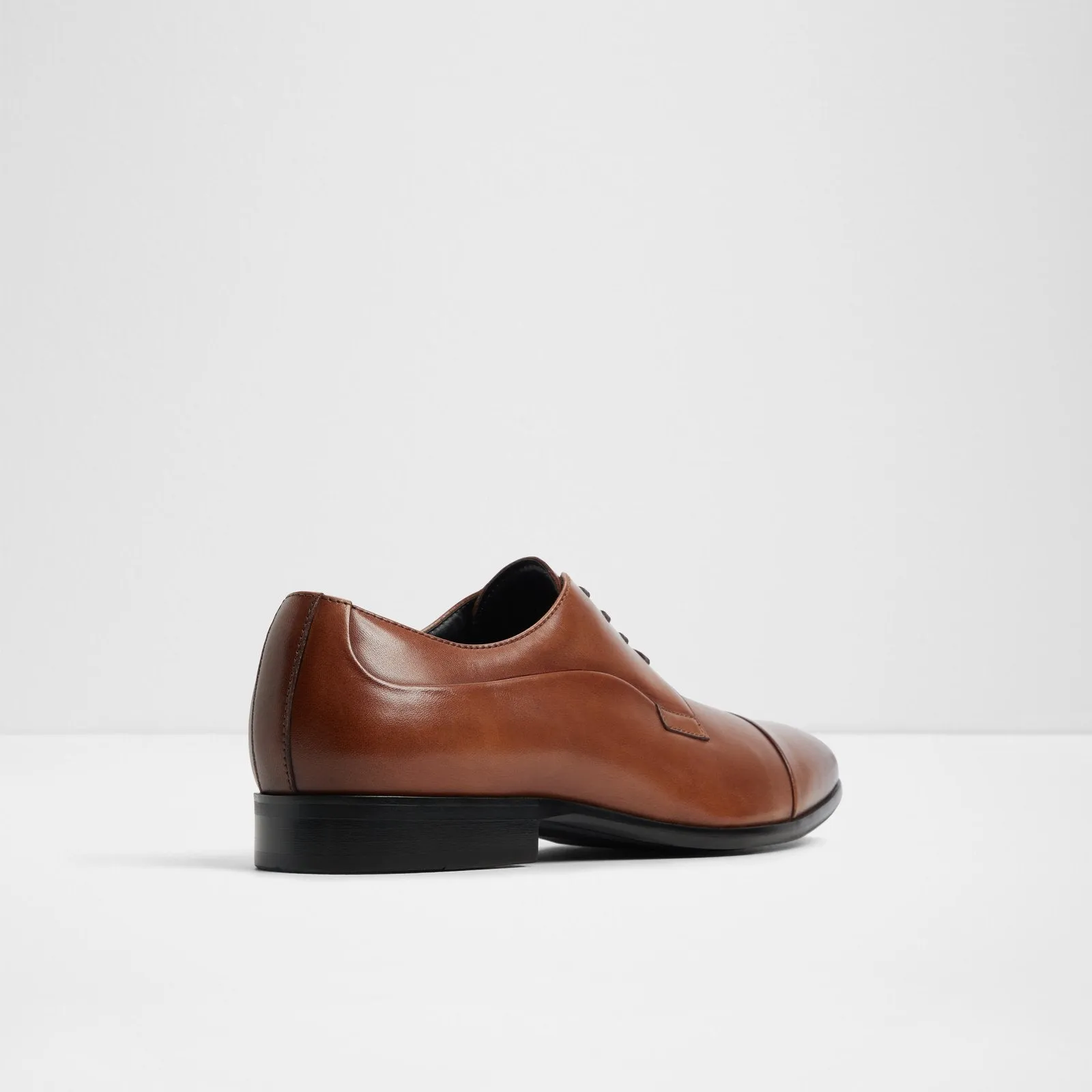 Daniells / Lace Ups
