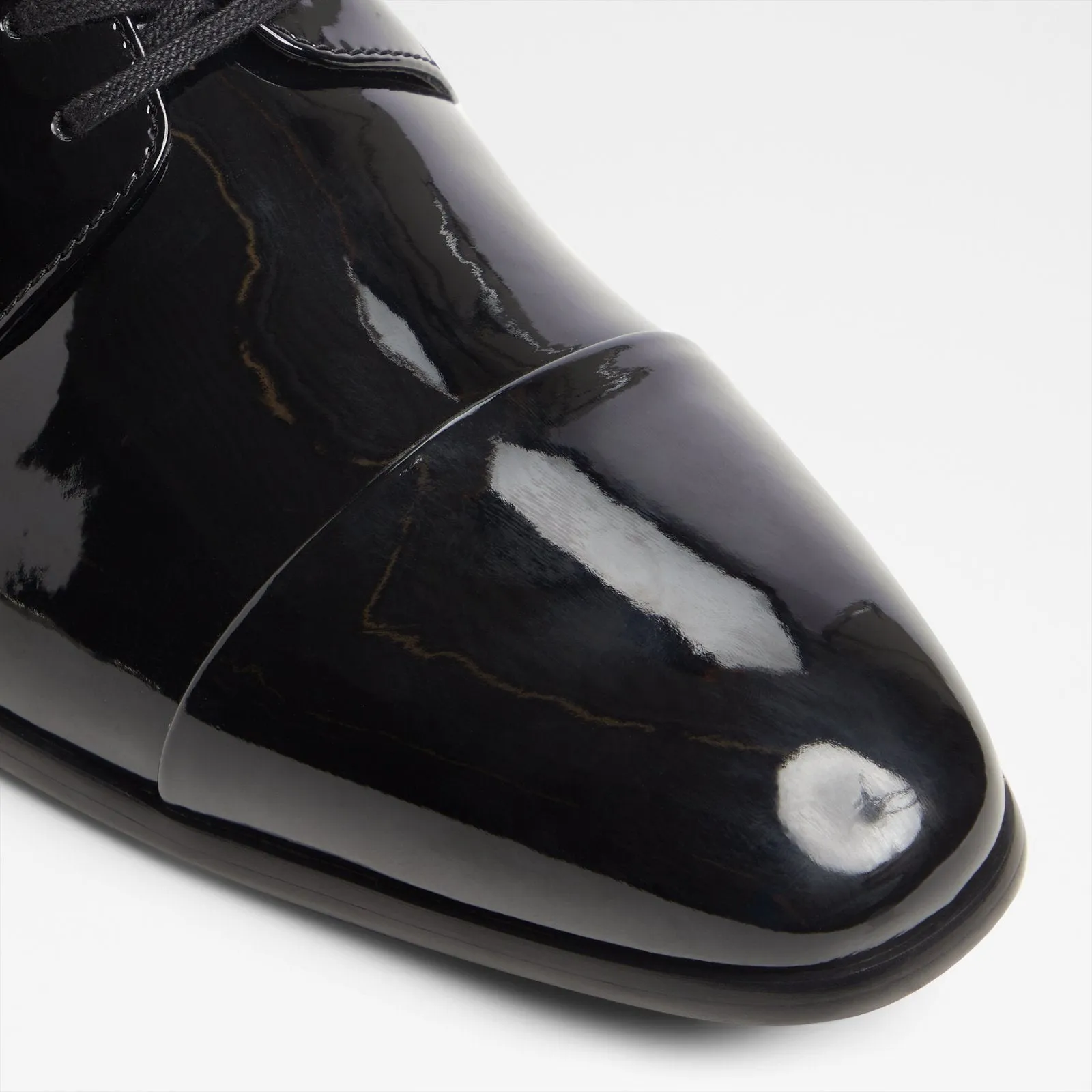 Daniells / Lace Ups