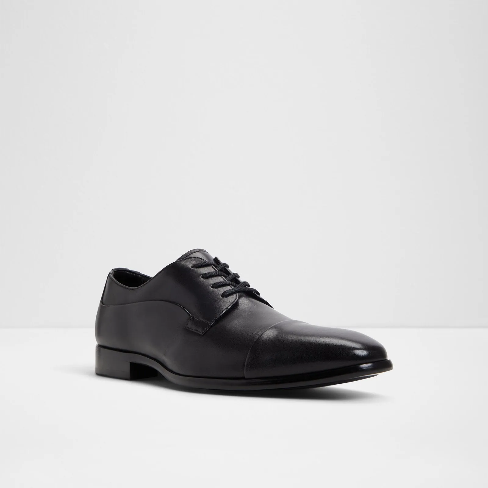 Daniells / Lace Ups