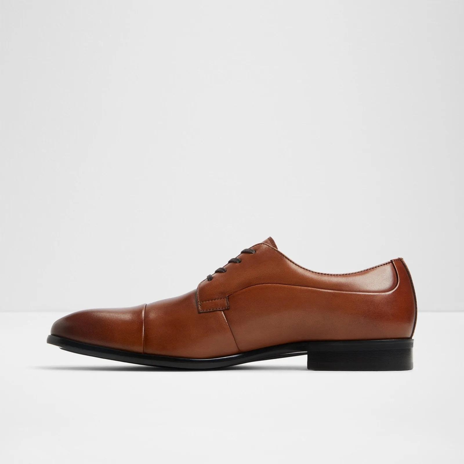 Daniells / Lace Ups