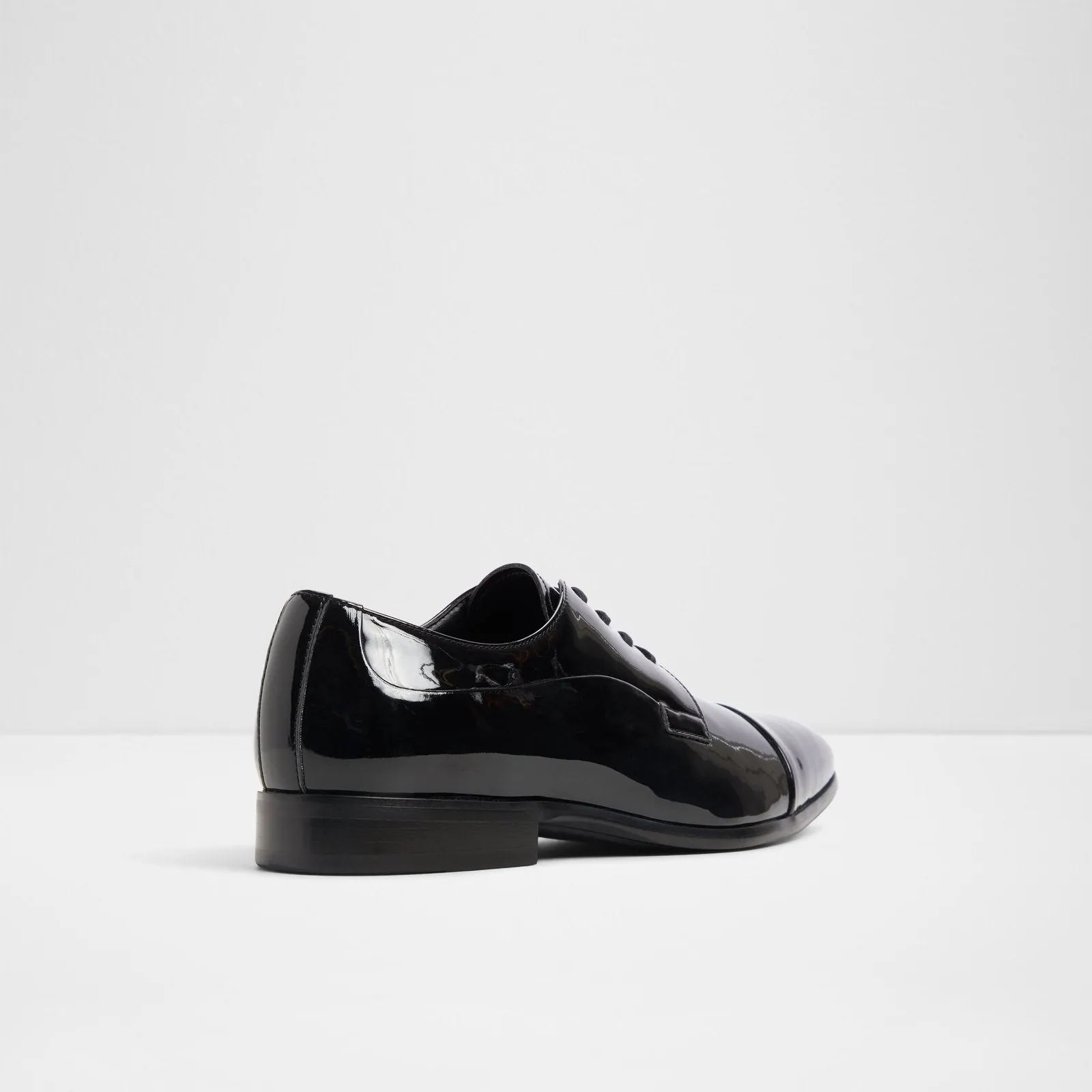 Daniells / Lace Ups