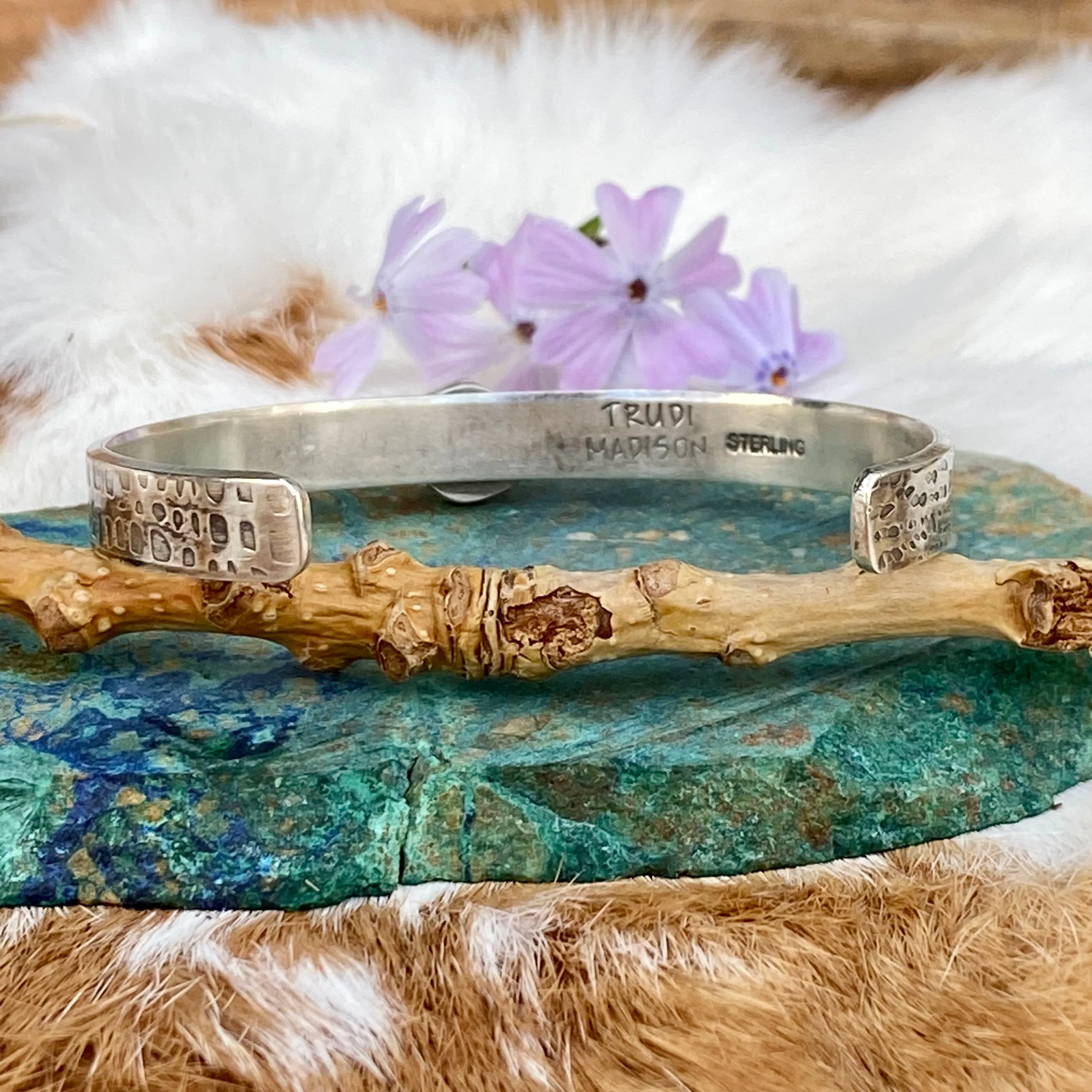 Deep blue Sapphire and golden Garnet and gold snakeskin cuffs