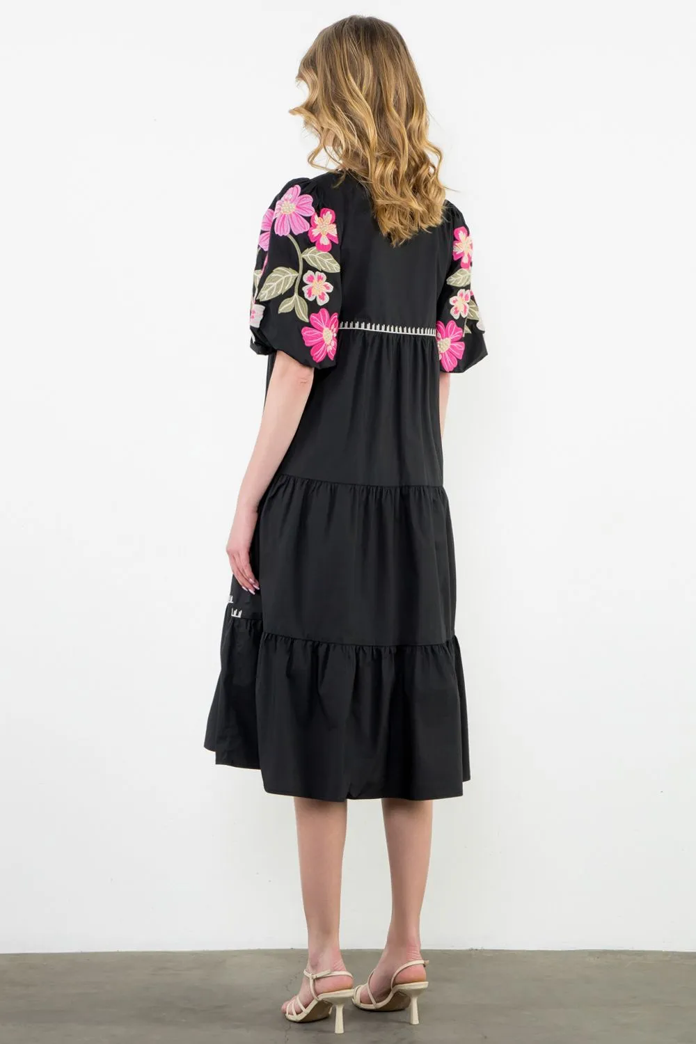 EMB PUFF SLEEVE TIERED DRESS