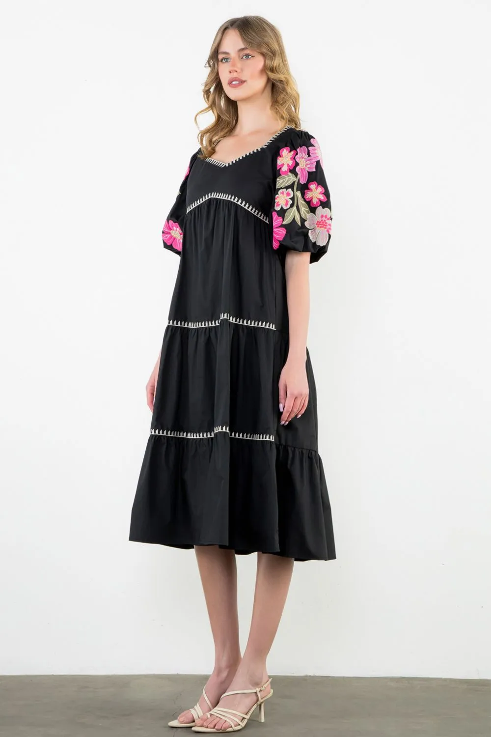 EMB PUFF SLEEVE TIERED DRESS