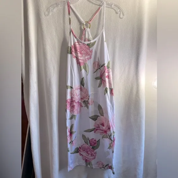 Floral Maxi Dress with Pink and Green Accents. Size Medium