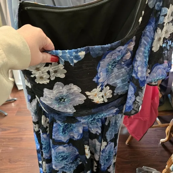 Floral One-Shoulder Dress, NWOT, size 12, Night way