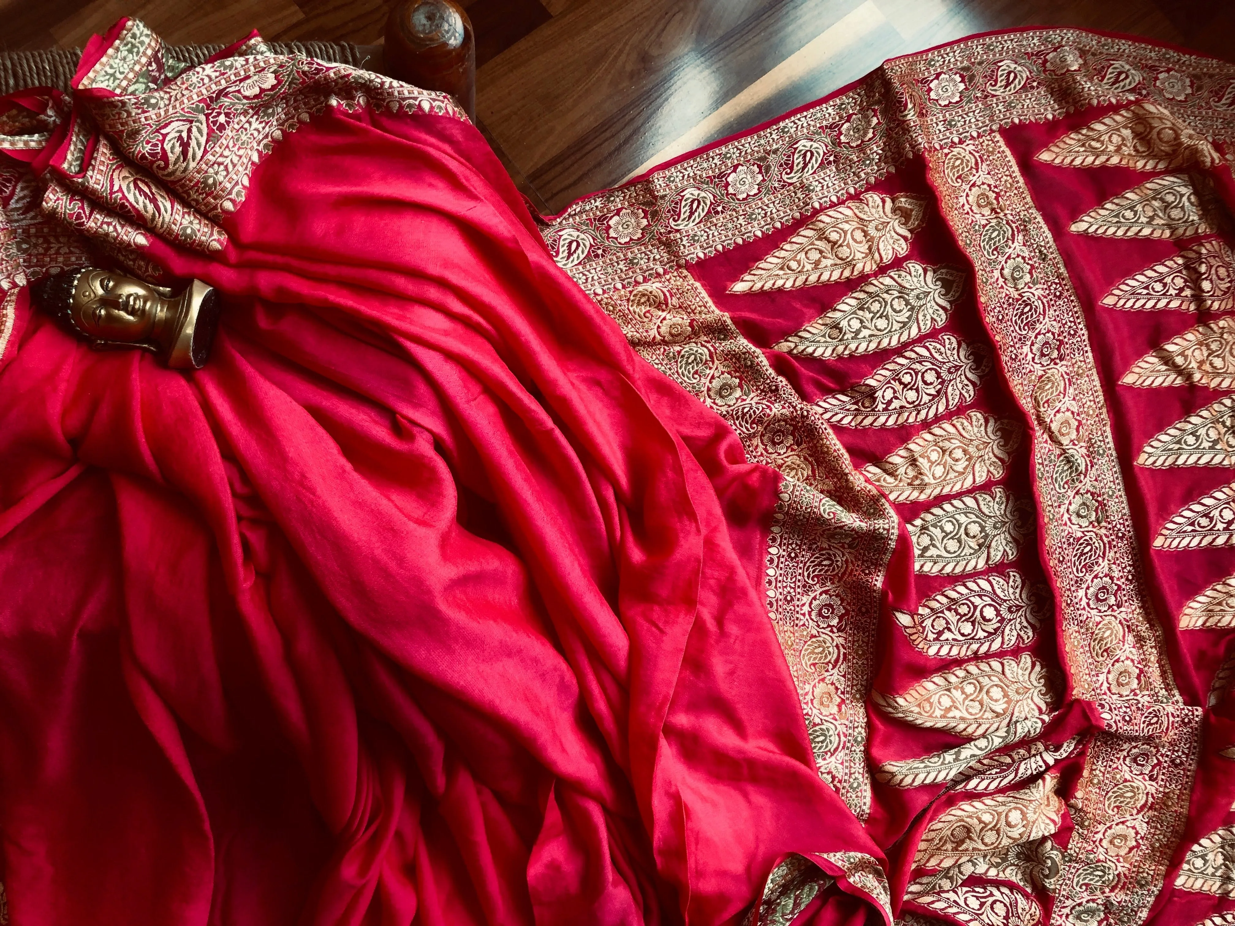 Karwachauth Red Banarasi Meenakari Bandhej Saree