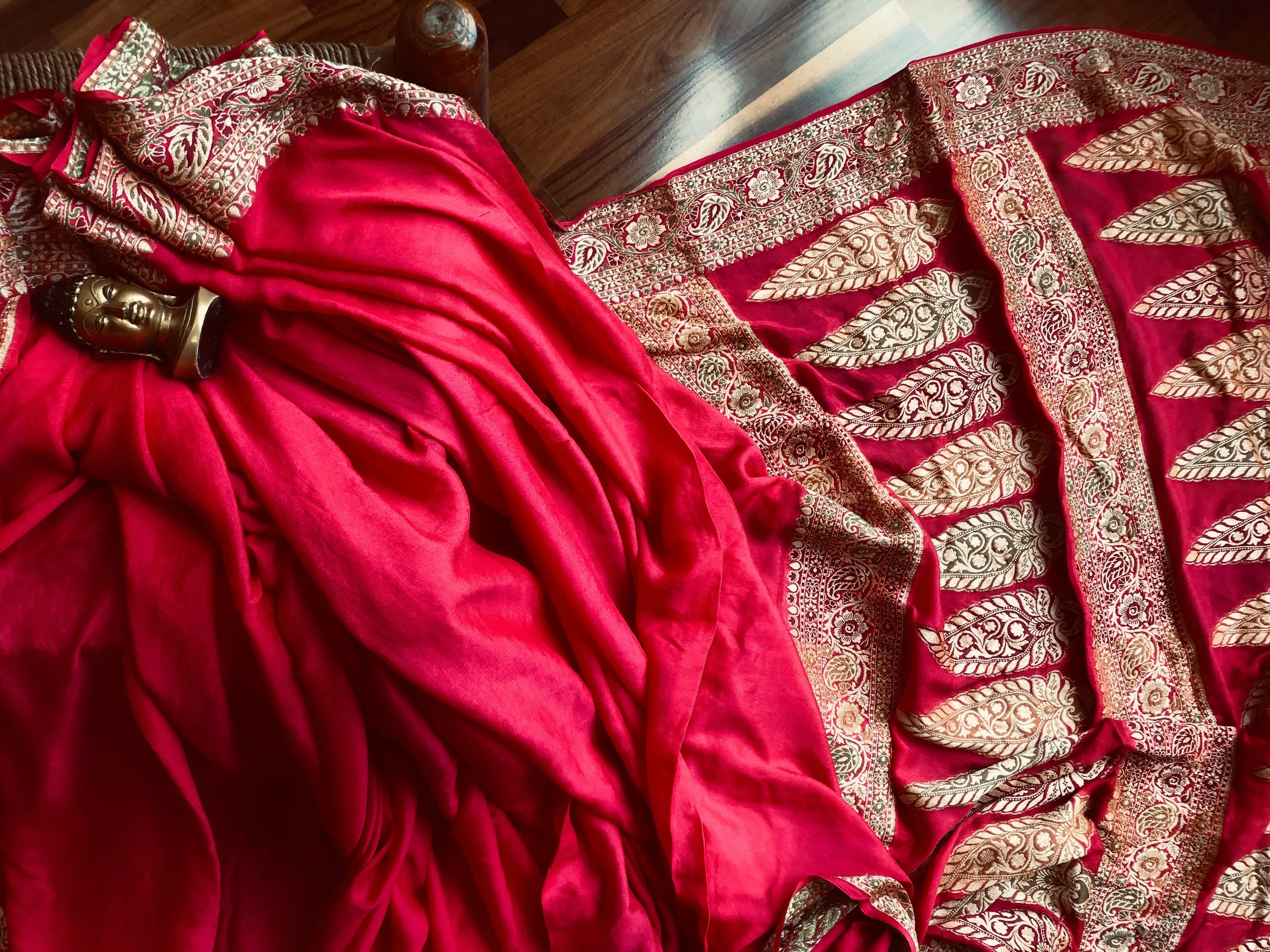 Karwachauth Red Banarasi Meenakari Bandhej Saree