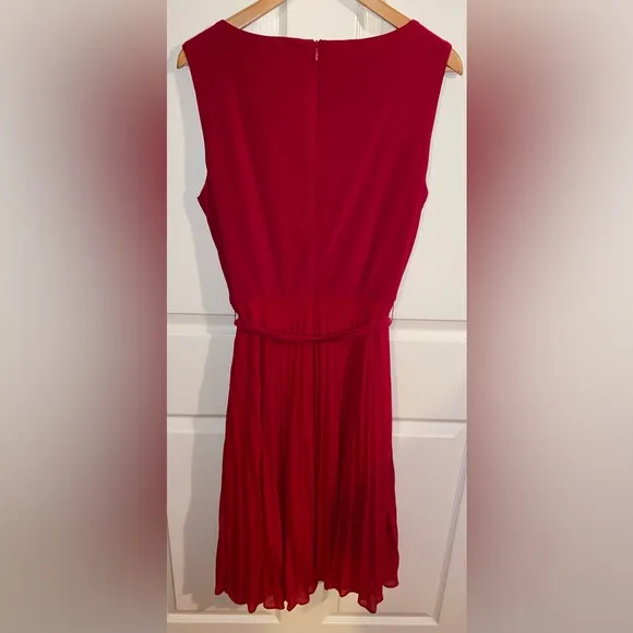 Lauren Ralph Lauren Pleated Georgette Dress Red Size 12 Perfect for Wedding