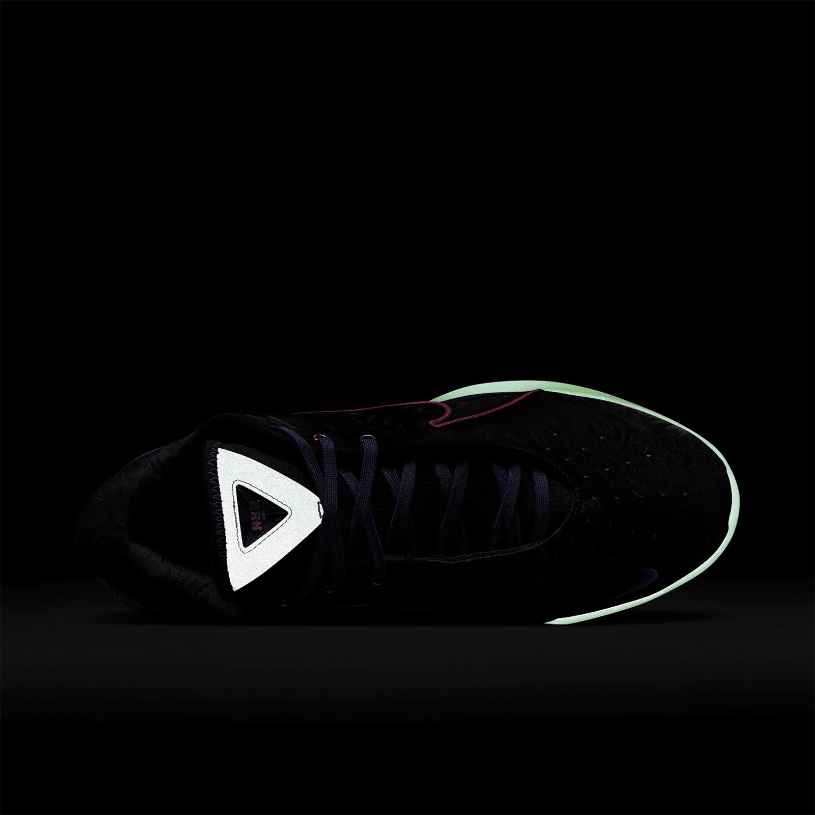LeBron 22 - 'Tunnel Vision'