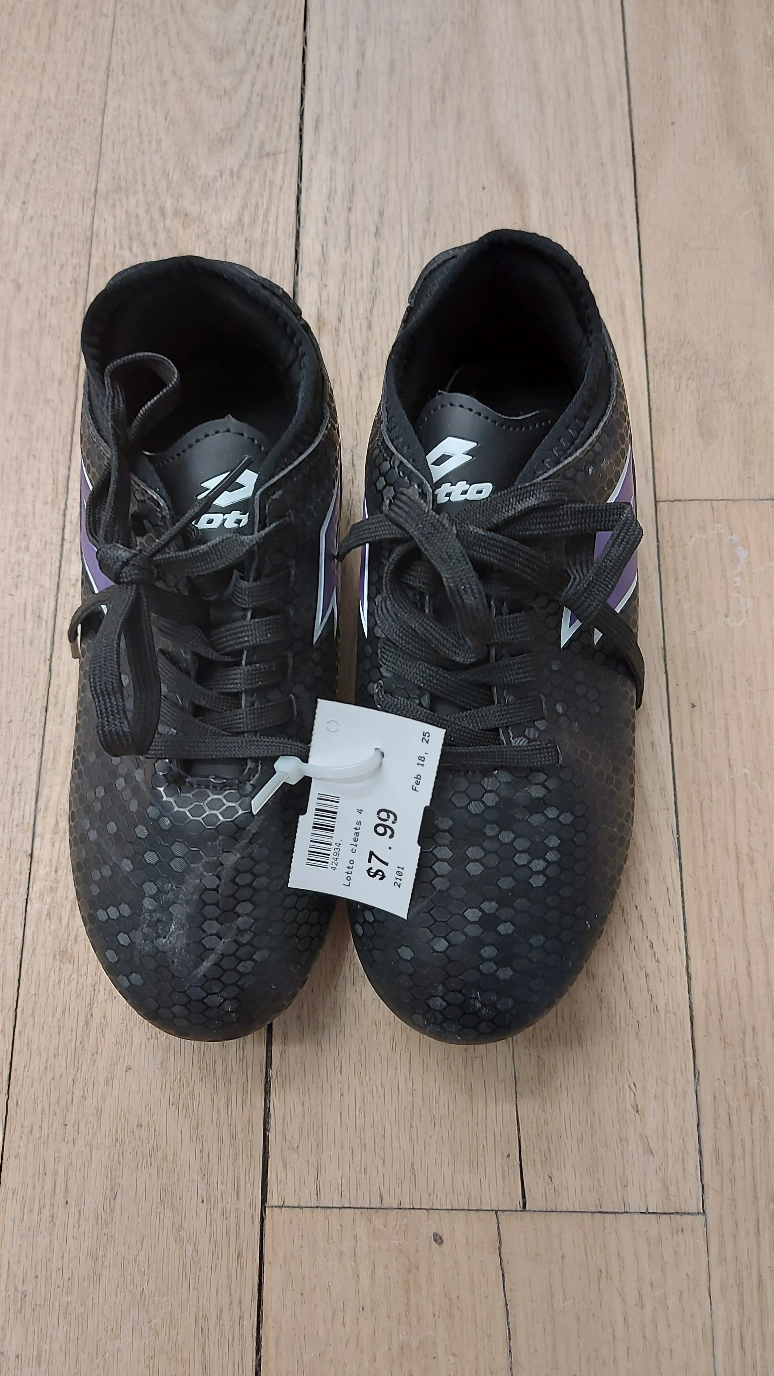 Lotto cleats 4