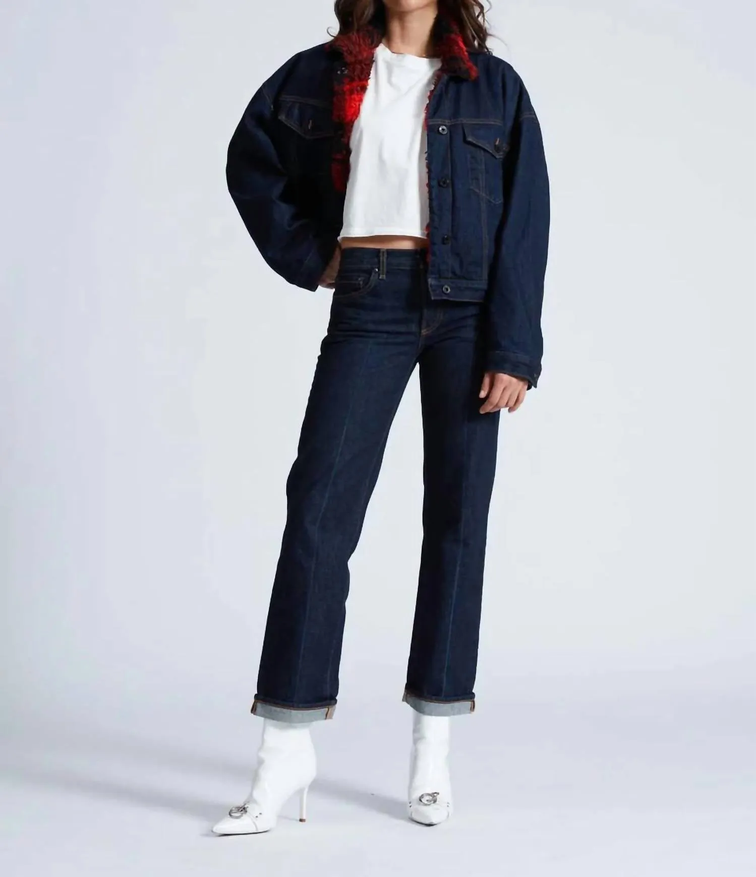 Low Rise Straight Leg Jeans In Baby Cuff