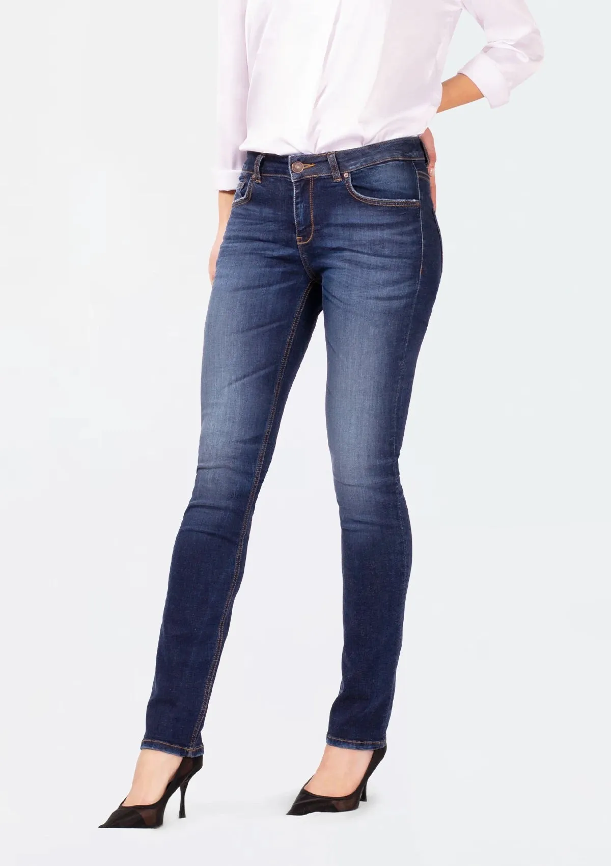 LTB Aspen slim straight leg jean LUSHI UNDAMAGED were $150