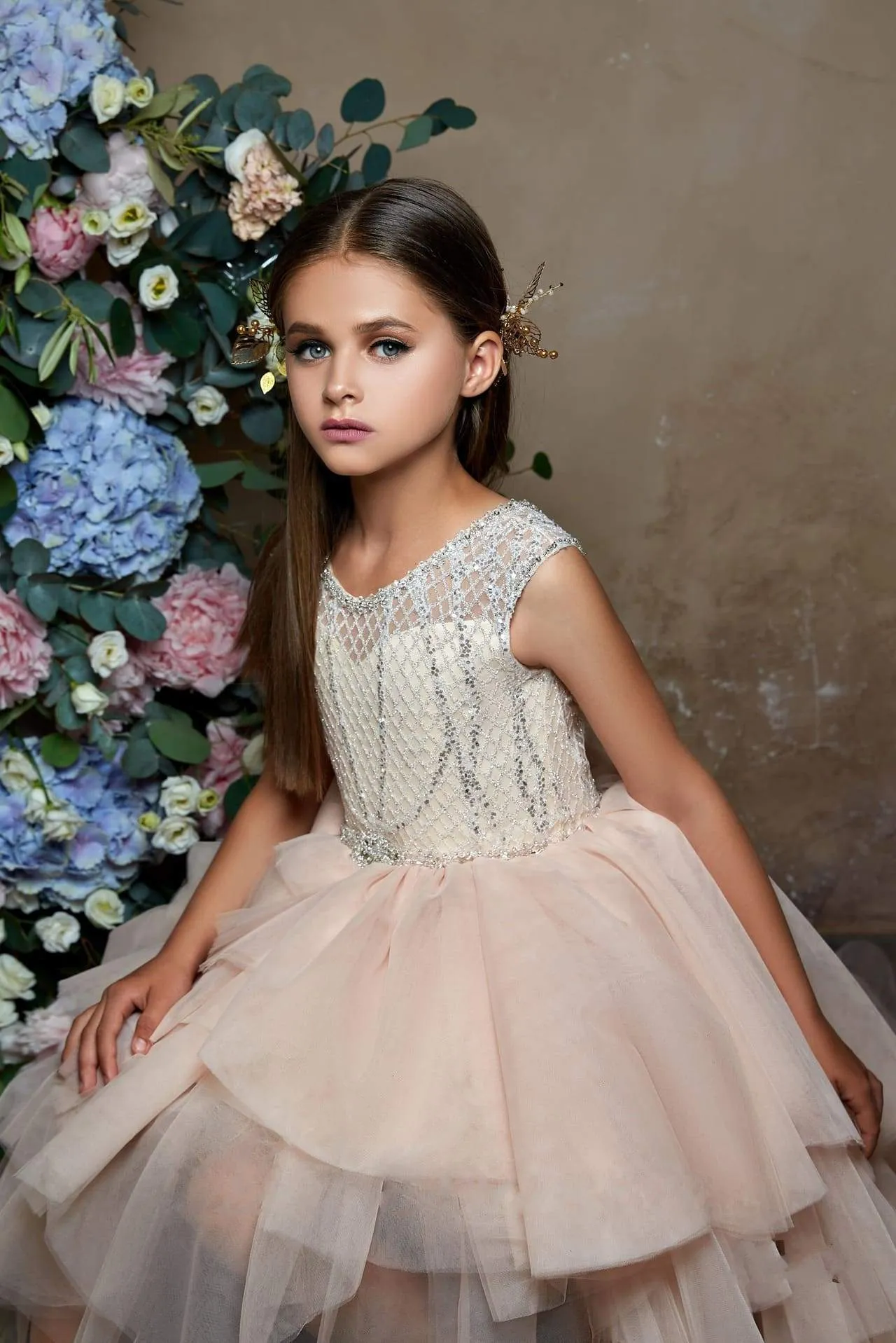 Luxury Sleeveless Multi-Tiered Ruffled Tulle High Low Dress for Girls