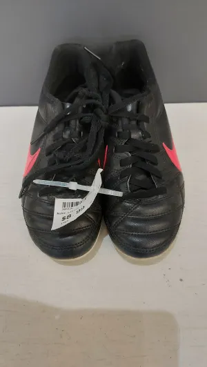 Nike soccer cleats 1
