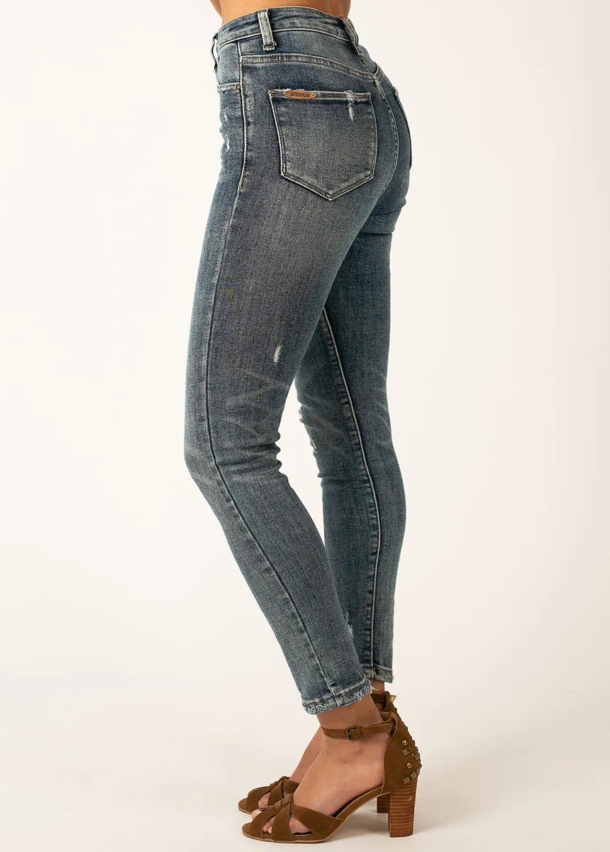 Nilou Denim in Indigo