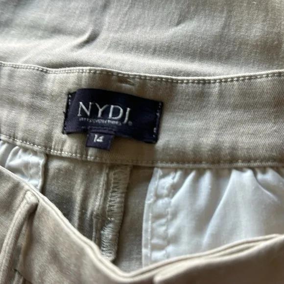 NWT NYDJ Marilyn Straight Crop Jeans - Feather