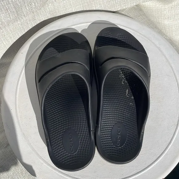 Oofos Men’s Ooahh Slide Sandal - Black Unisex Slide Women’s Sz 10/ Men’s 8