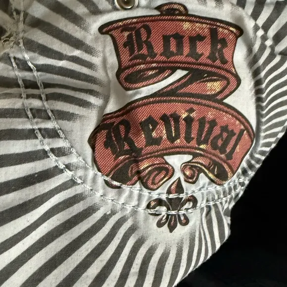 🤩🤩🔥🔥Rock Revival Women's Blue Jeans size 29🔥🔥🤩🤩