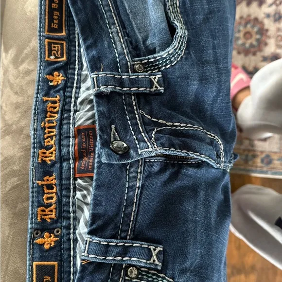 🤩🤩🔥🔥Rock Revival Women's Blue Jeans size 29🔥🔥🤩🤩