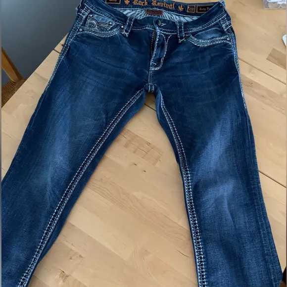 🤩🤩🔥🔥Rock Revival Women's Blue Jeans size 29🔥🔥🤩🤩