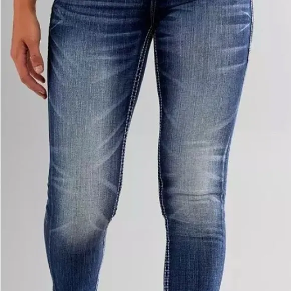 🤩🤩🔥🔥Rock Revival Women's Blue Jeans size 29🔥🔥🤩🤩