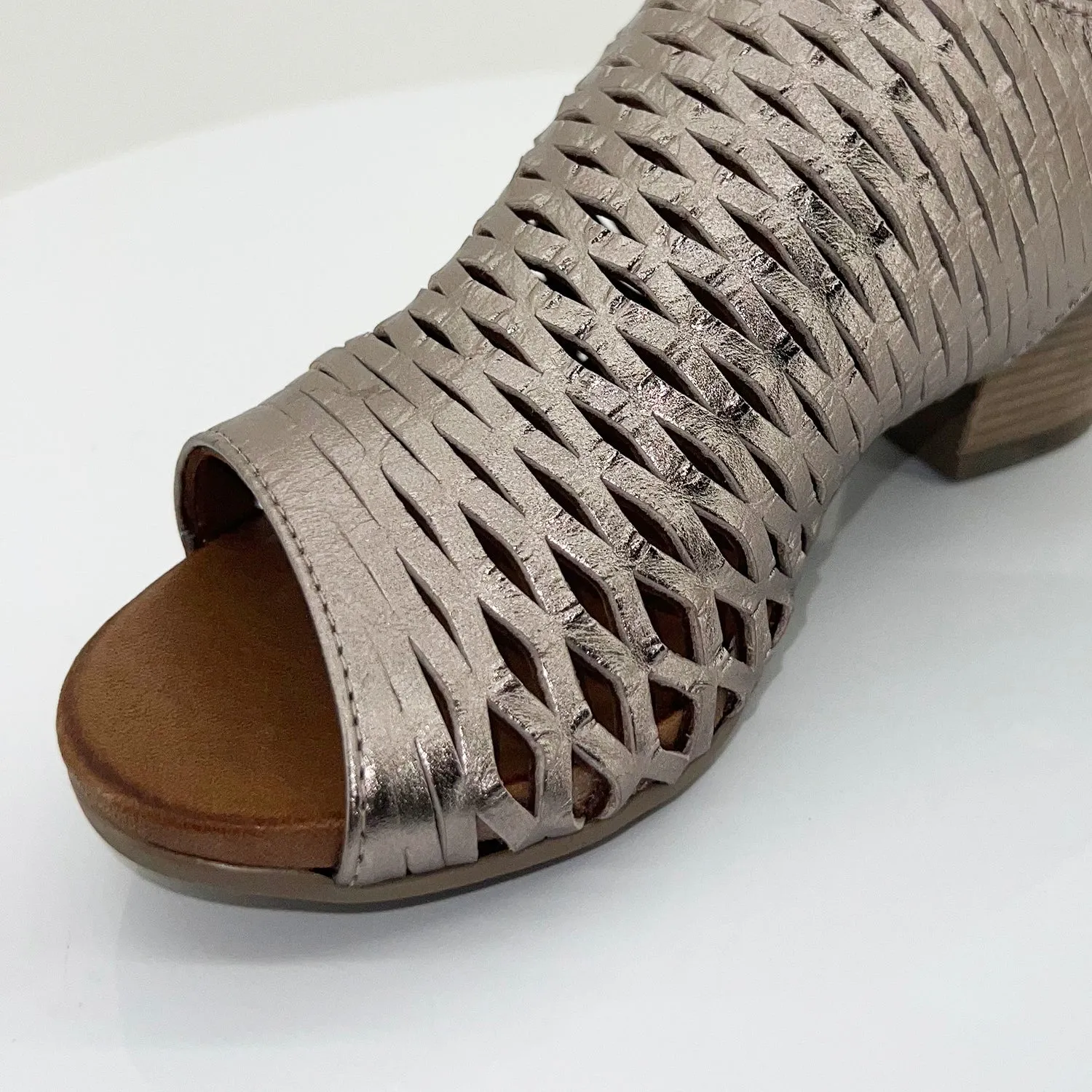 Ruby Heel - Metallic -  BN25