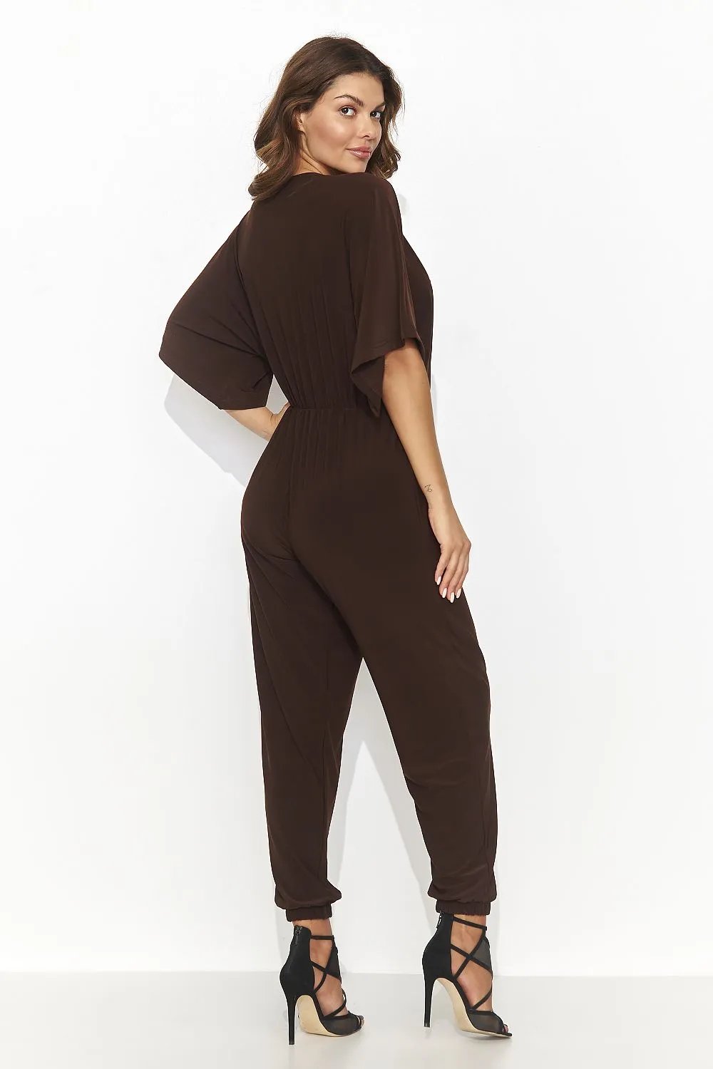 Suit model 192056 Numinou