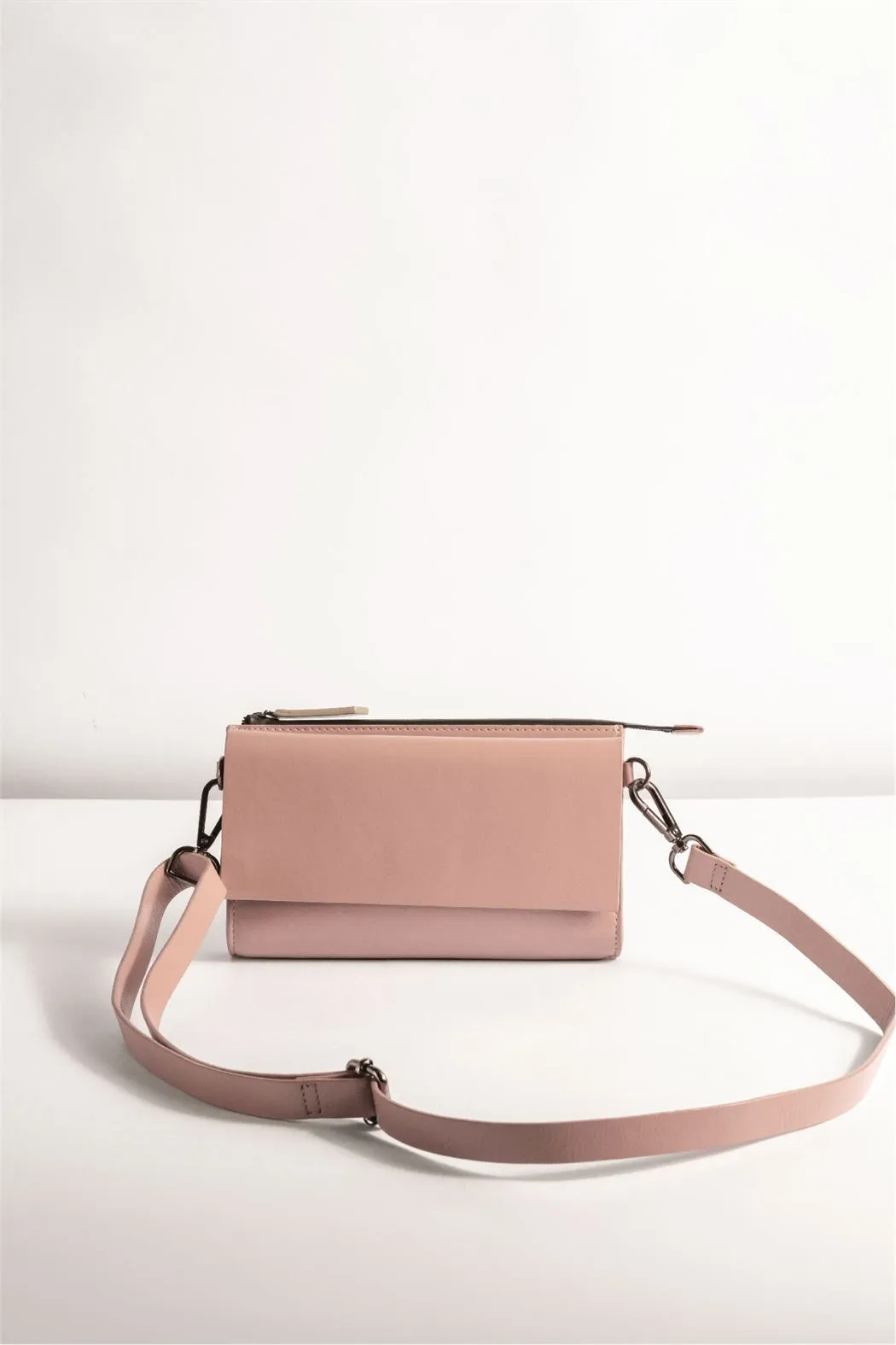 Tanned   I   Essential Pouchette  Thick Strap      TO/EP-DR2  I Leather Bag