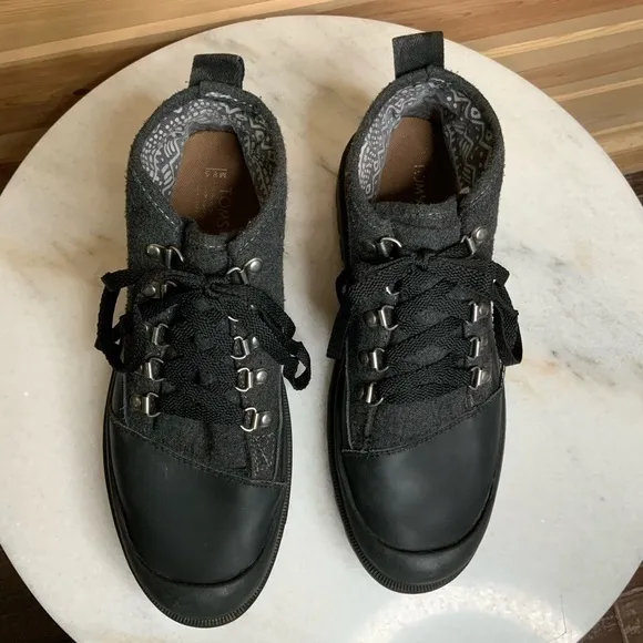 Toms Cordova Boots Grey wool black Leather lace up SZ 8.5