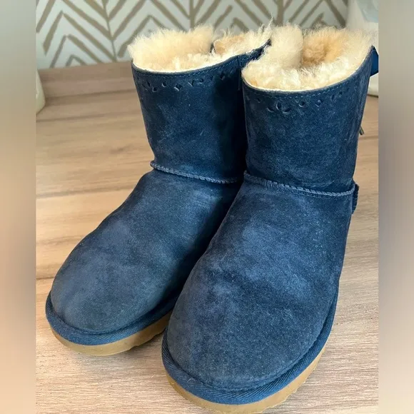 UGG Navy Blue Mini Bow Girls Boots in size 5