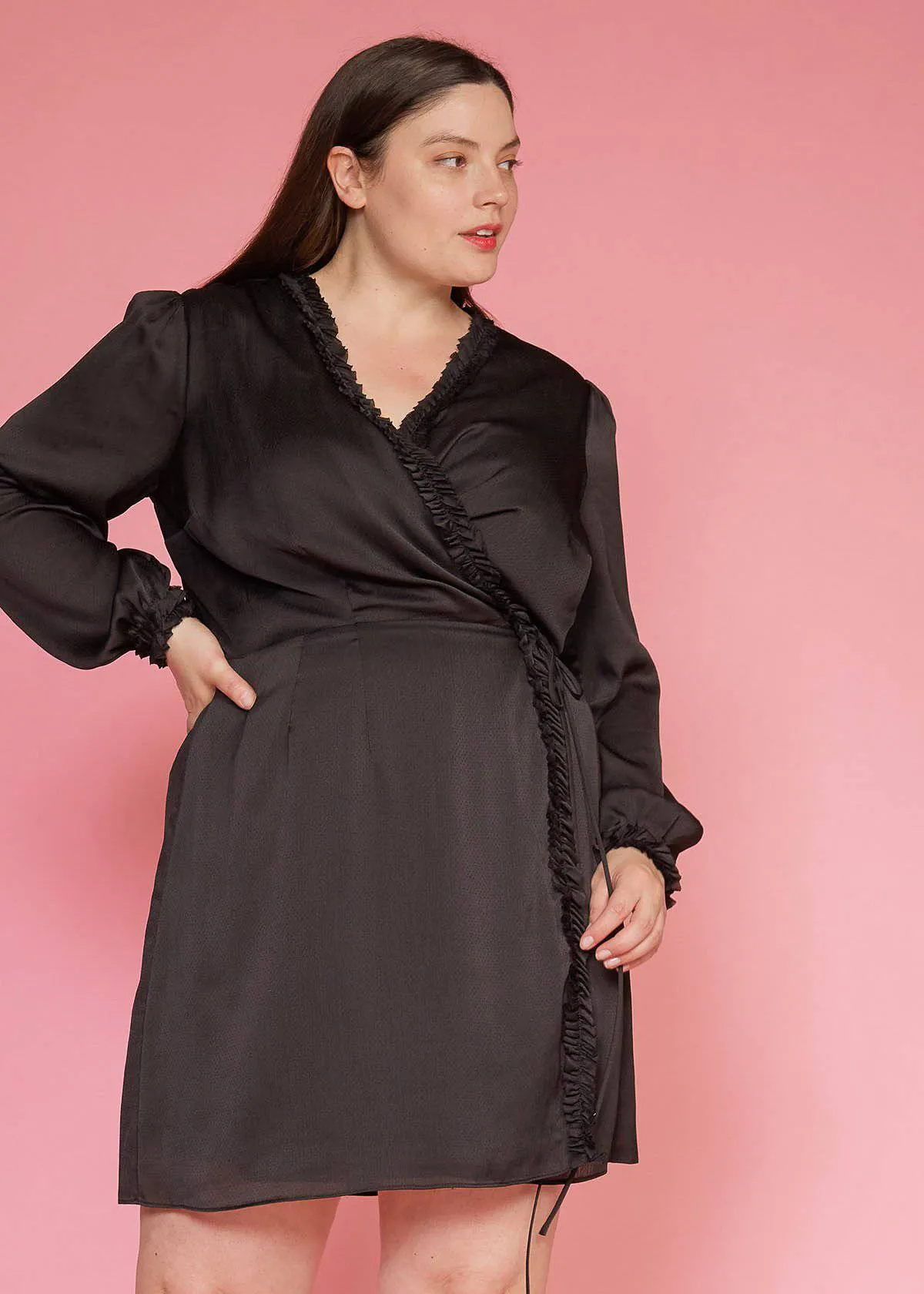 Women's Plus Size Ruffle Trim Long Sleeve Wrap Dress in Black