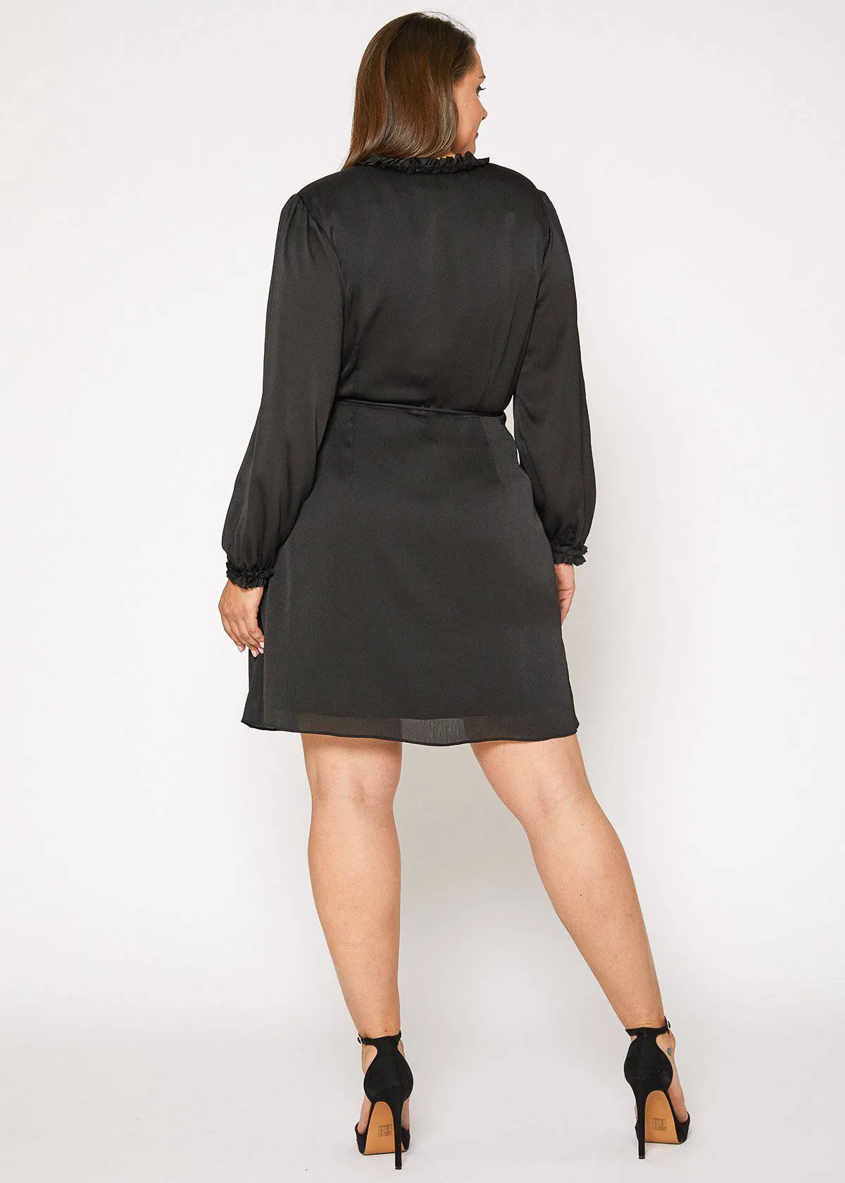 Women's Plus Size Ruffle Trim Long Sleeve Wrap Dress in Black